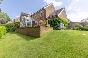 Photo 25- click for photo gallery